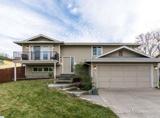 8225 W Entiat Pl, Kennewick, WA 99336