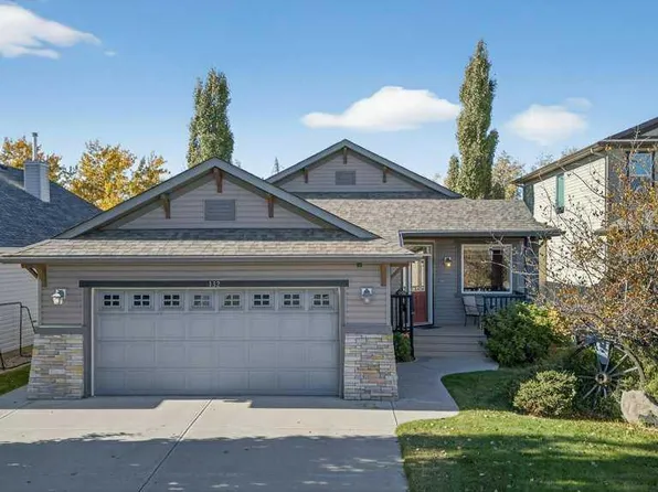 132 E Hillcrest Blvd, Strathmore, AB T1P 0A3