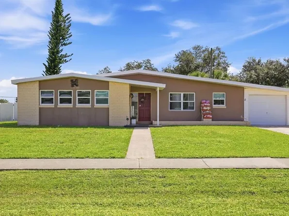 2424 WARNE STREET, PORT CHARLOTTE, FL 33952