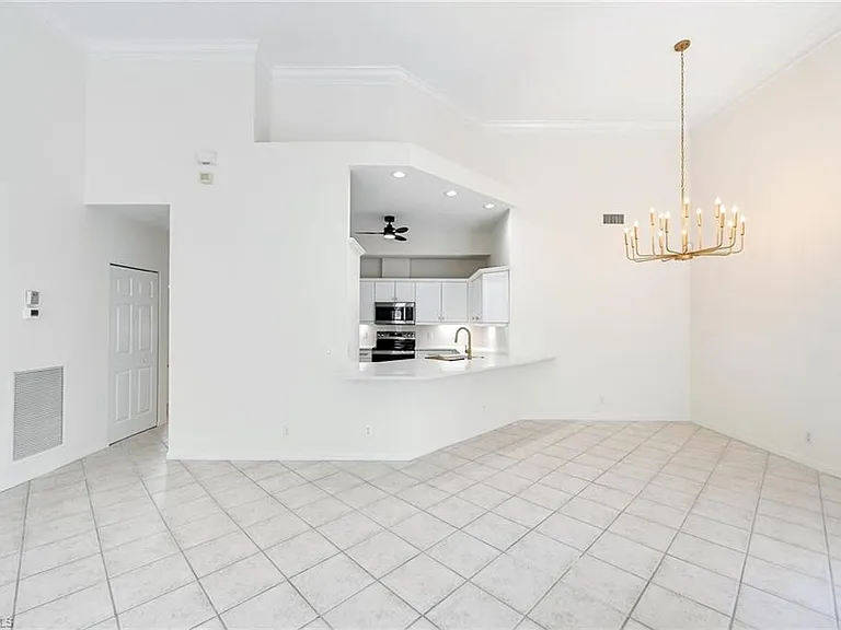 1580 Clermont Dr #L-202 — Photo 8