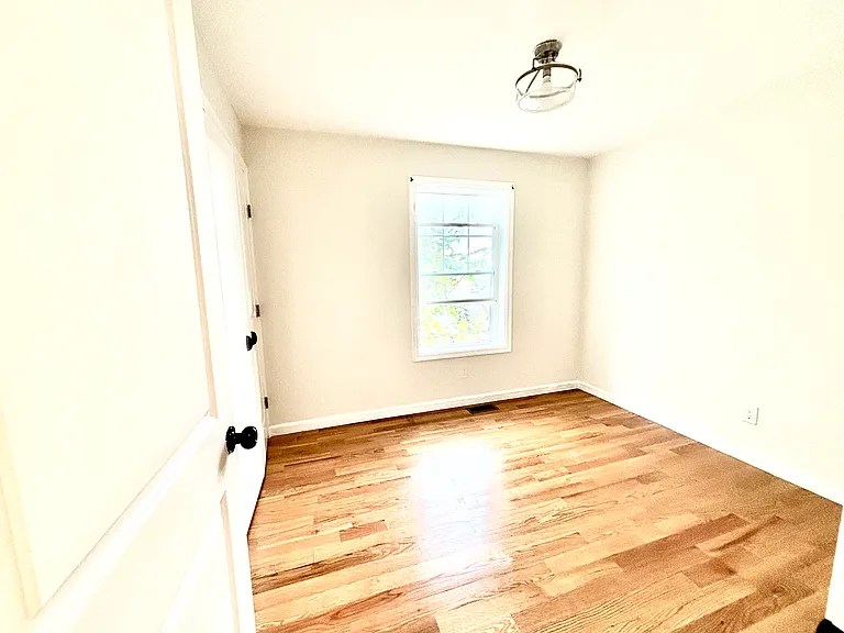 42 Hopper St #1 — Photo 12