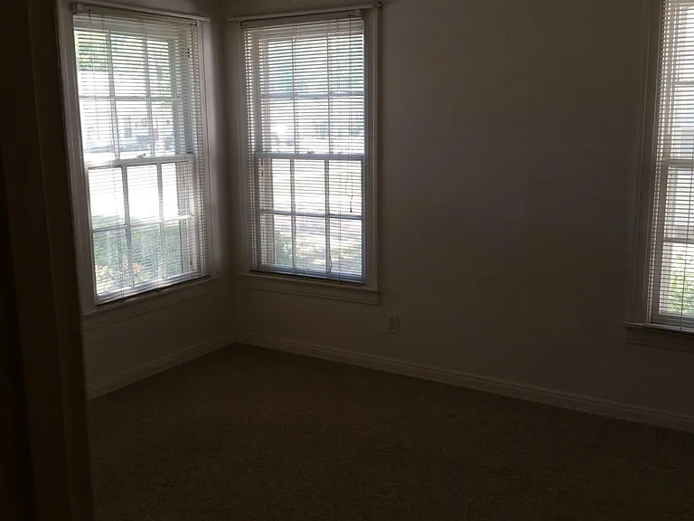 1905 Layton Ave — Photo 13