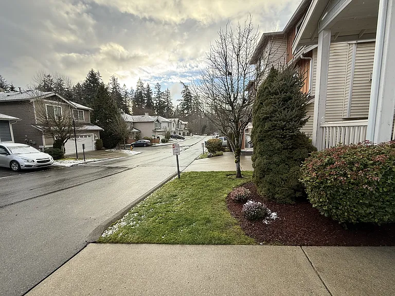 3382 S 283rd Ln — Photo 34