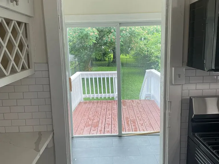 7126 Mardel Ave — Photo 11