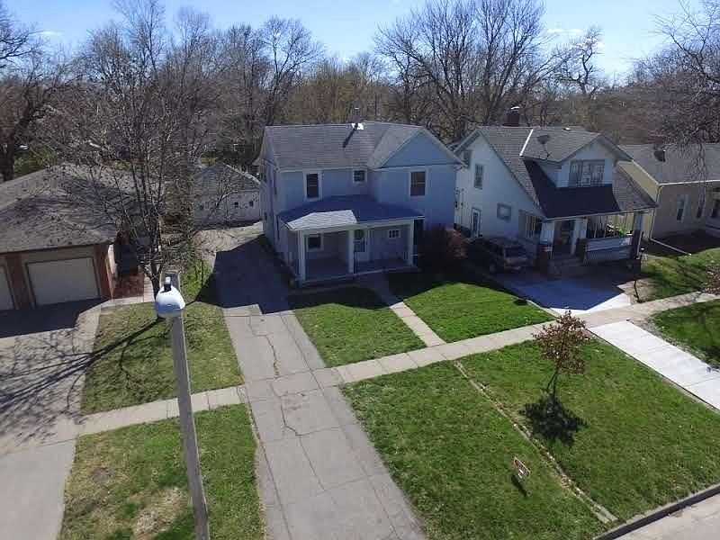 1121 Sumner