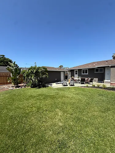 211 Trafalgar Ln Photo 1