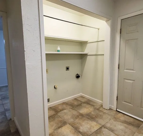 6216 Rutgers St — Photo 17
