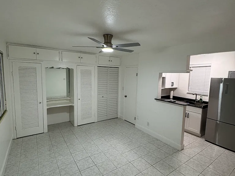 2439 Wilson St #2 — Photo 13