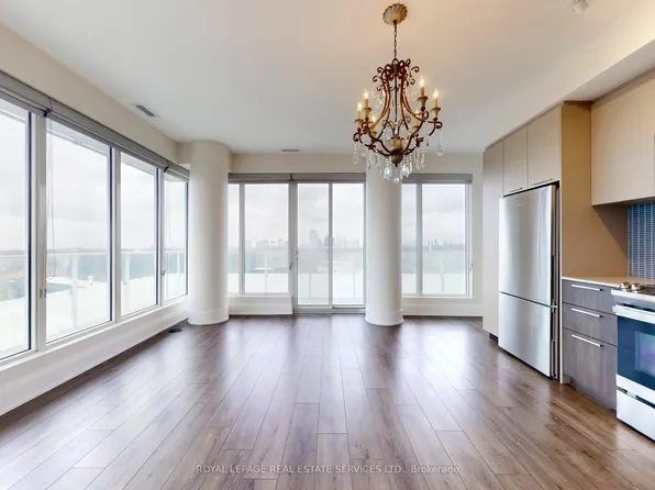 20 Brin Dr #1108, Toronto, ON M8X 0B2