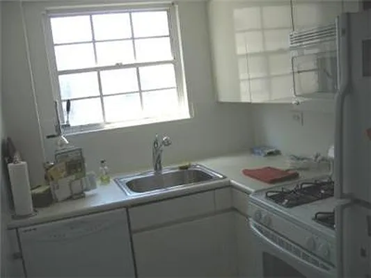 Rented by Lentini Real Estate | media 23