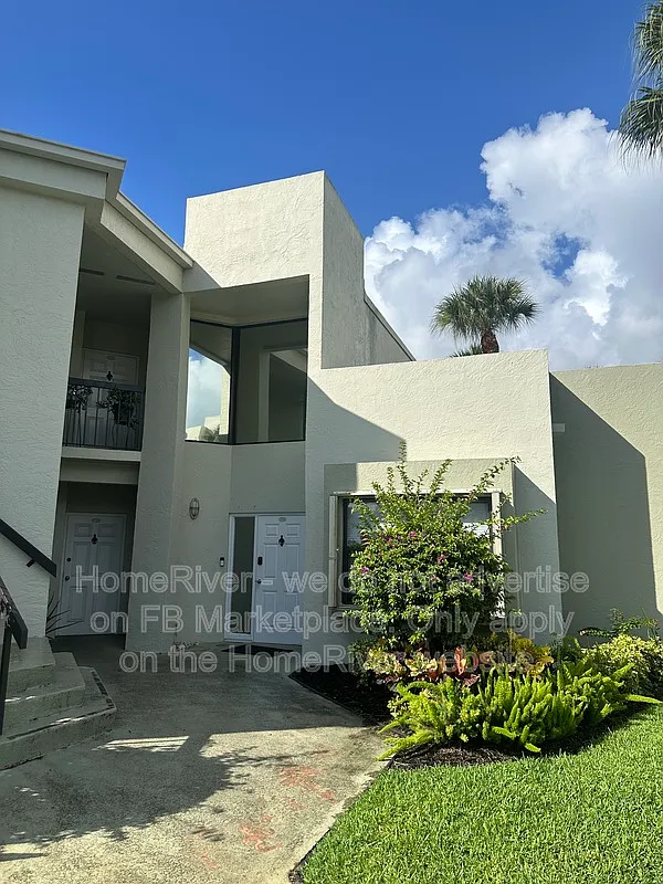 3 bed, 2.5 bath, 2072 sqft, $3,900 — Photo 1