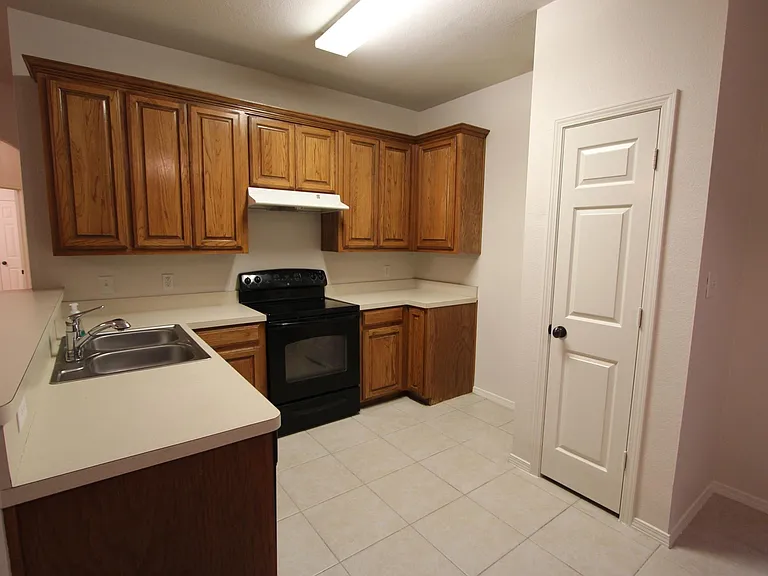 1017 Porter Pl — Photo 58