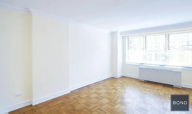 Rented by Bond New York | media 8