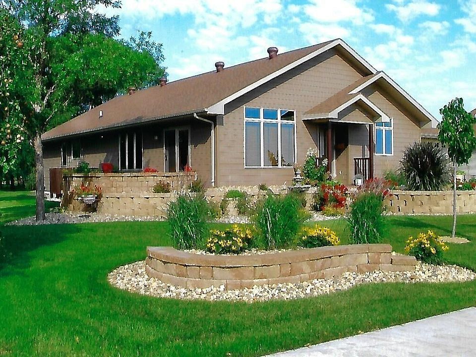 1312 N 6th St, Groton, SD 57445 Zillow