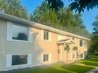 5288 Clover Ct, Onalaska, WI 54650