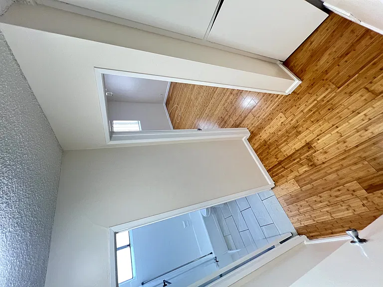 1317 S Bundy Dr — Photo 9