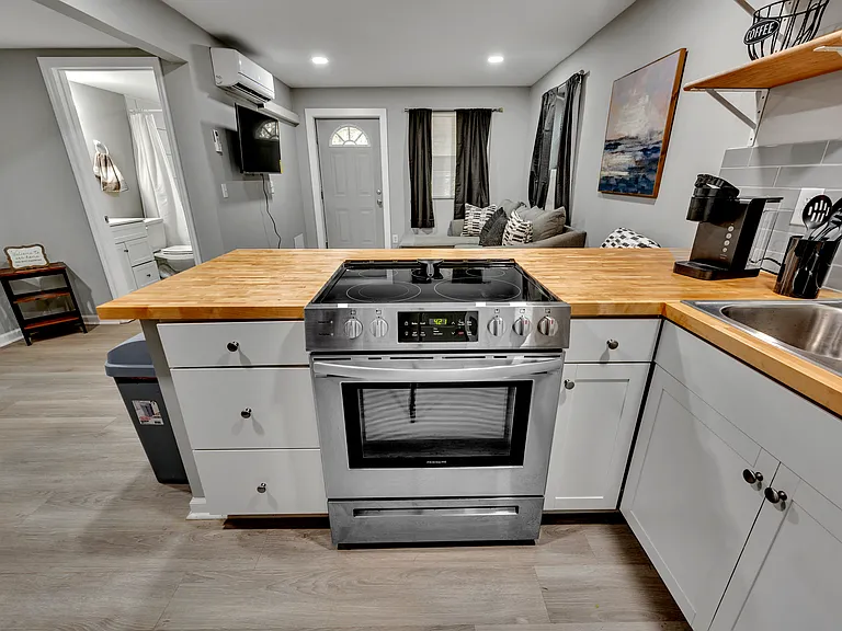 115 Elm St #101 — Photo 3