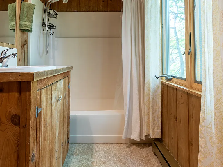 25 Holly Hill Rd — Photo 12