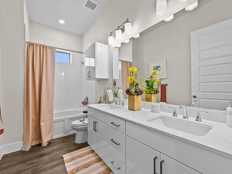 Bathroom Bathroom