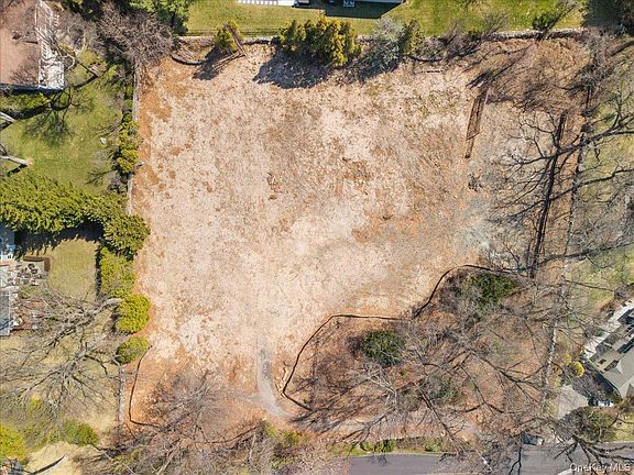 4th image of 100 High Point Road