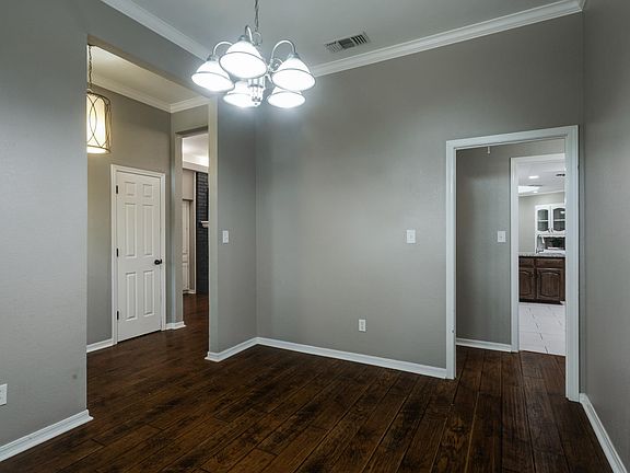 3rd image of 6 Merle Cir