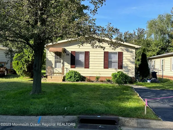 56 Deer Way, Manalapan, NJ 07726