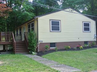 21 Field Ct, Poughkeepsie, NY 12601