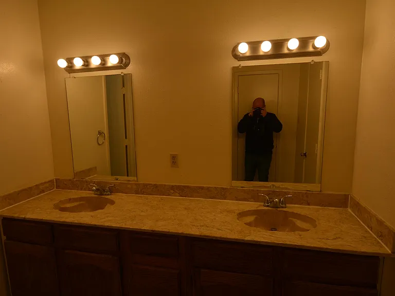 606 Starlinda Ct #B — Photo 11