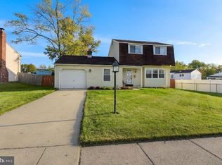 1 Constitution Rd, Laurel Springs, NJ 08021