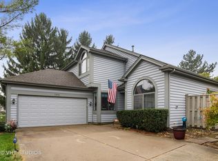 106 Cayuga Ct, Bloomingdale, IL 60108