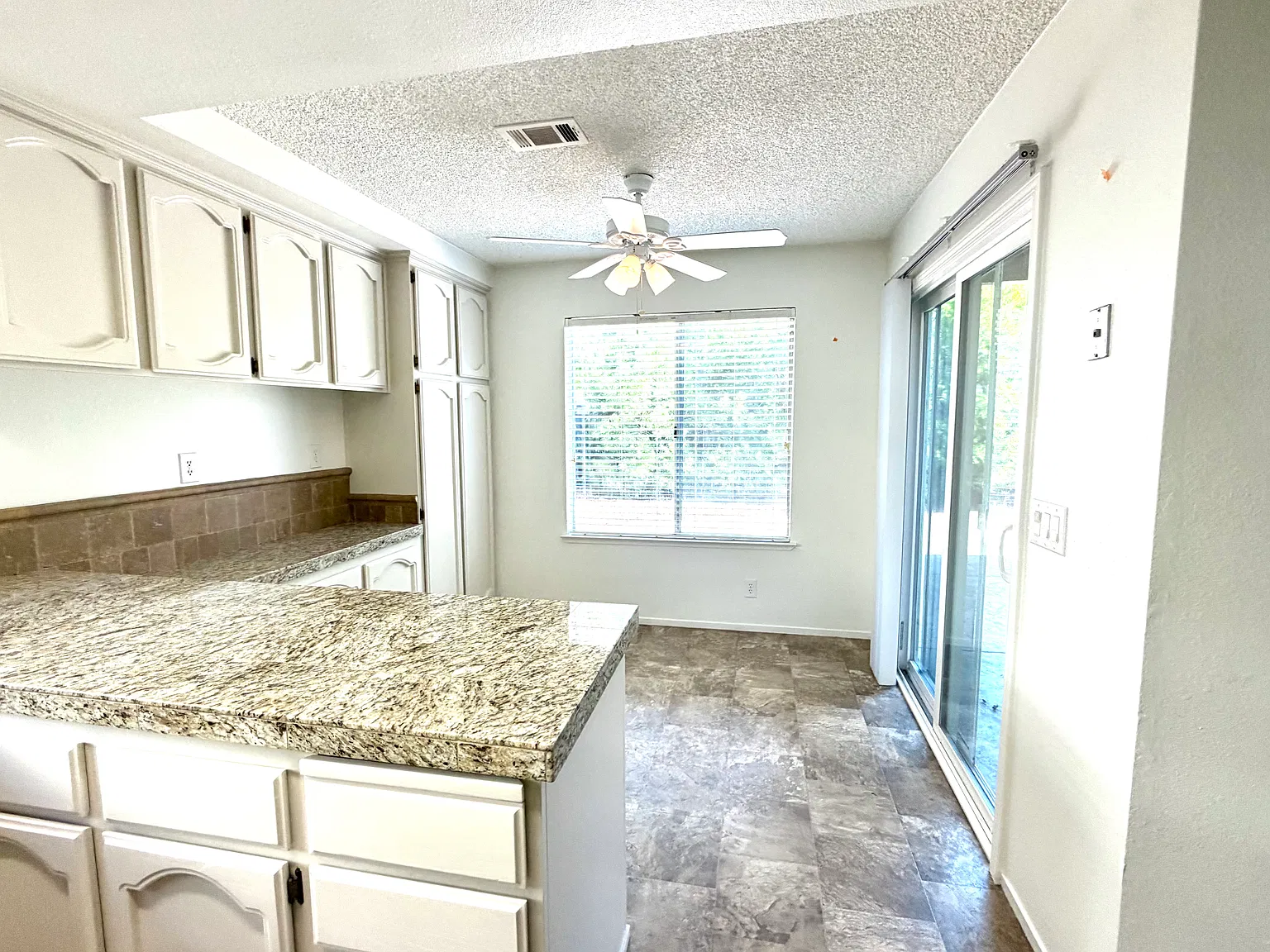 3 bed, 1570 sqft, $2,680 — Photo 4