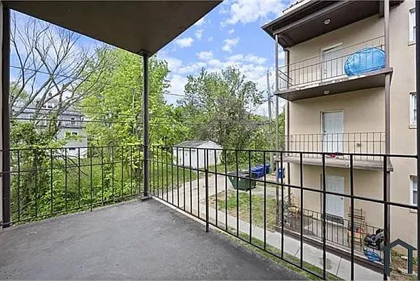 1 bed, $1,125 — Photo 2