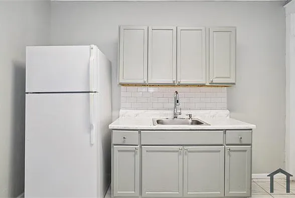 2702 Ashland Ave — Photo 10