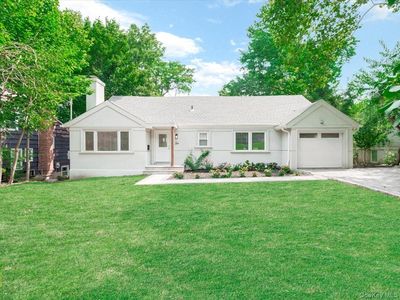 10 W Terrace Road, Great Neck, NY, 11021