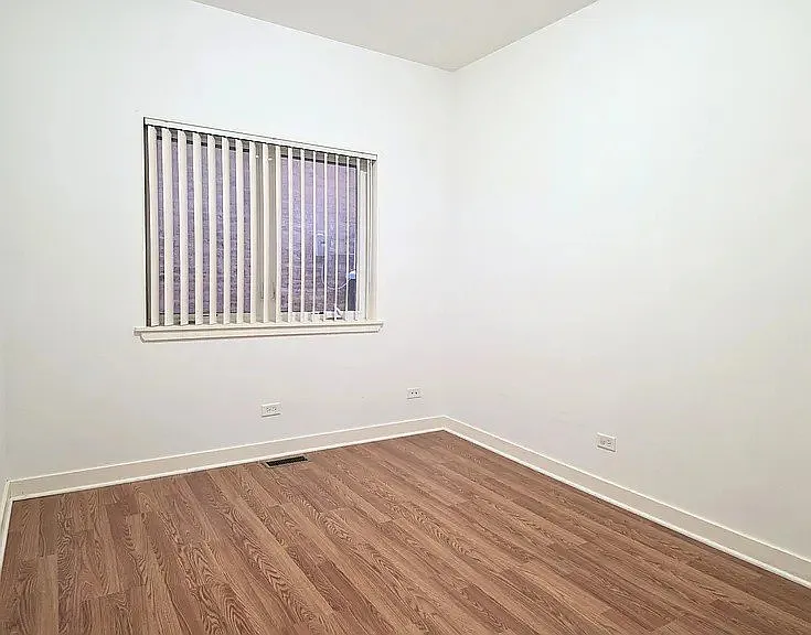 705 W 31st St #1E — Photo 9