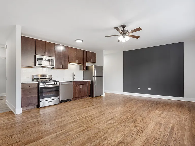1625 W Howard St — Photo 19