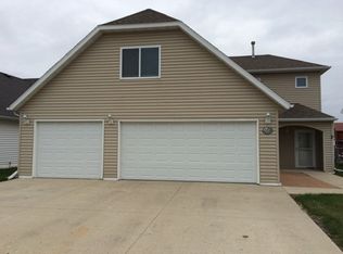 843 Homestead Ct, West Fargo, ND 58078