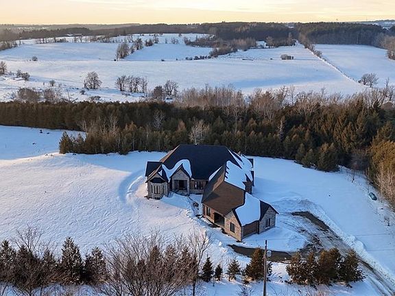 4th image of 9042 Side Road 10 Rd