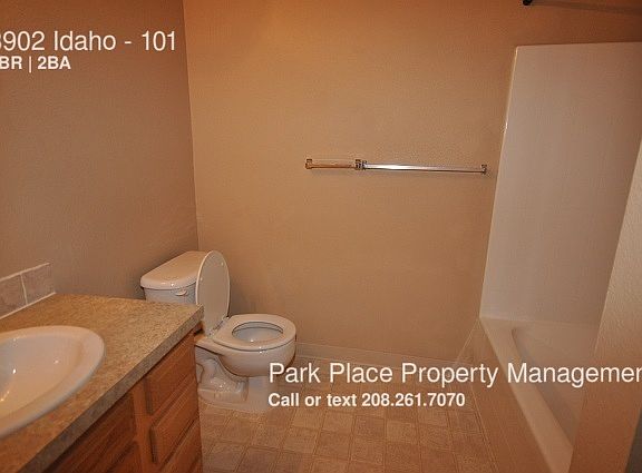 5th image of 3902 Idaho Ave #101