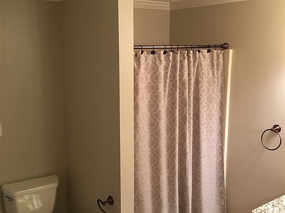 5th image of 5014 Woodbine St