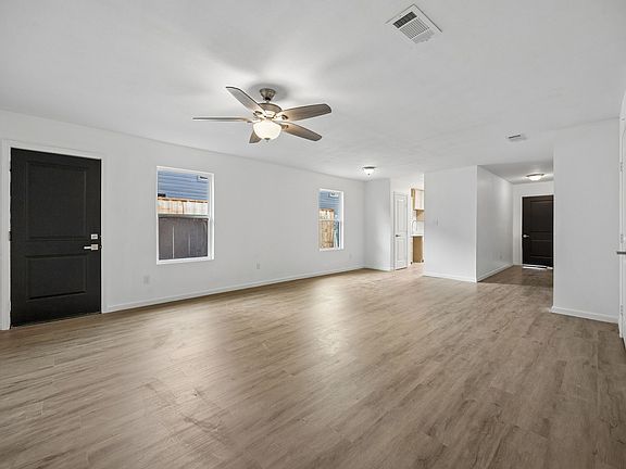 4th image of 3702 Spring Ave