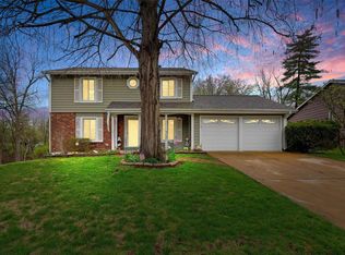 905 La Bonne Pkwy, Ballwin, MO