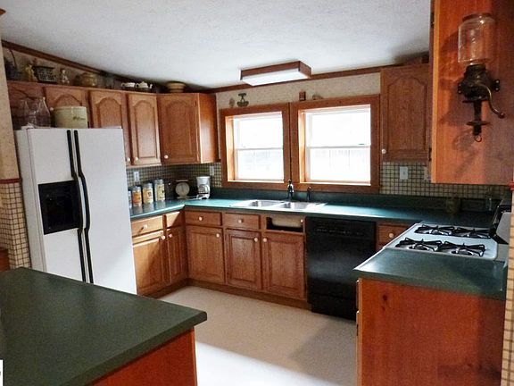 4th image of 1103 E Wexford Ave