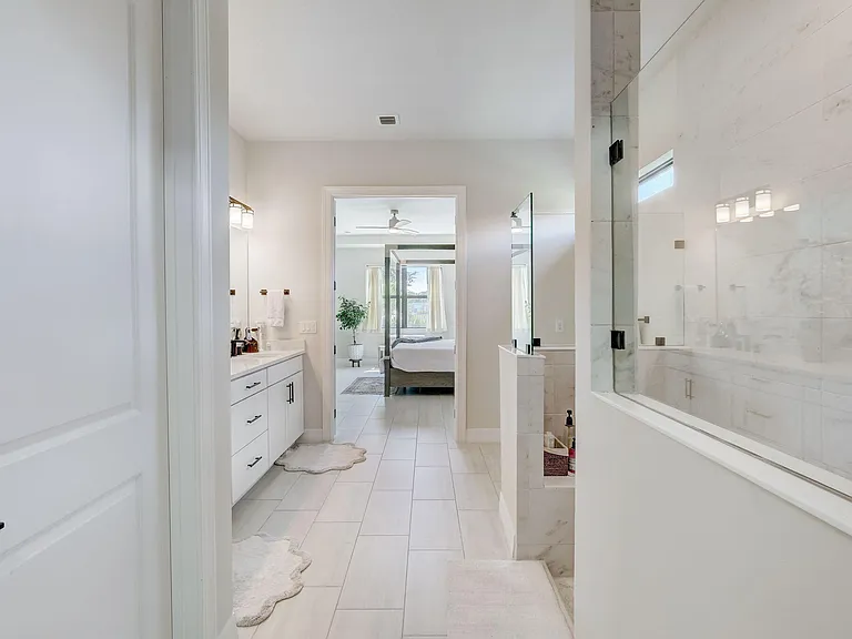 9234 Balsamo Dr — Photo 27