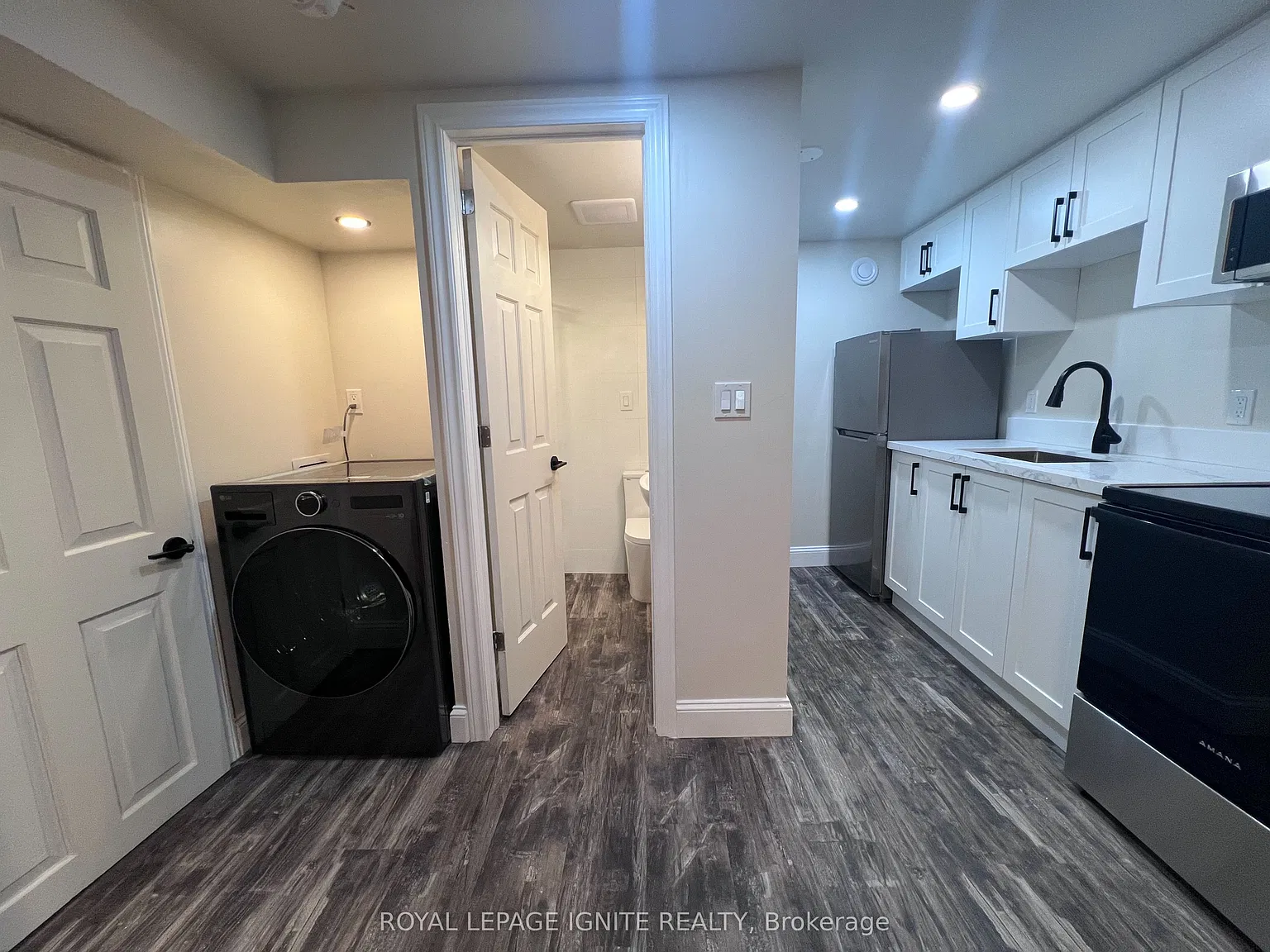 208 Rosemount Ave — Photo 4