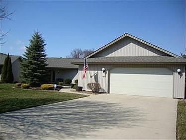 1st image of 33235 Glenwood Ct