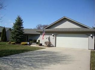 33235 Glenwood Ct, North Ridgeville, OH 44039