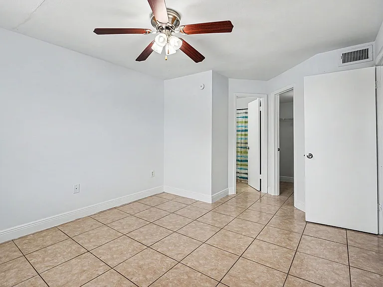 3036 Parkway Blvd #305 — Photo 14