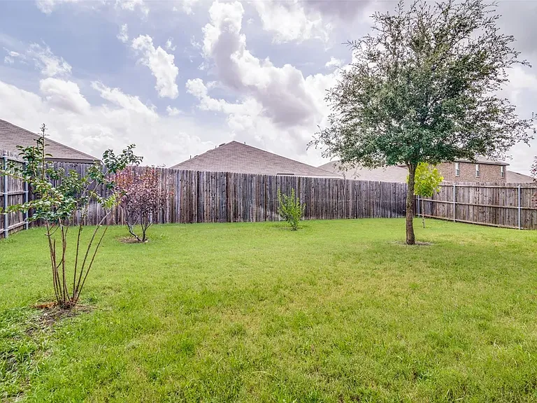 908 Horton St — Photo 23