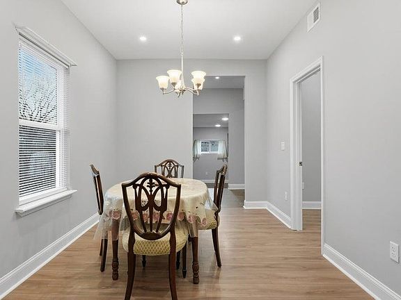 5th image of 3612 5th Ave